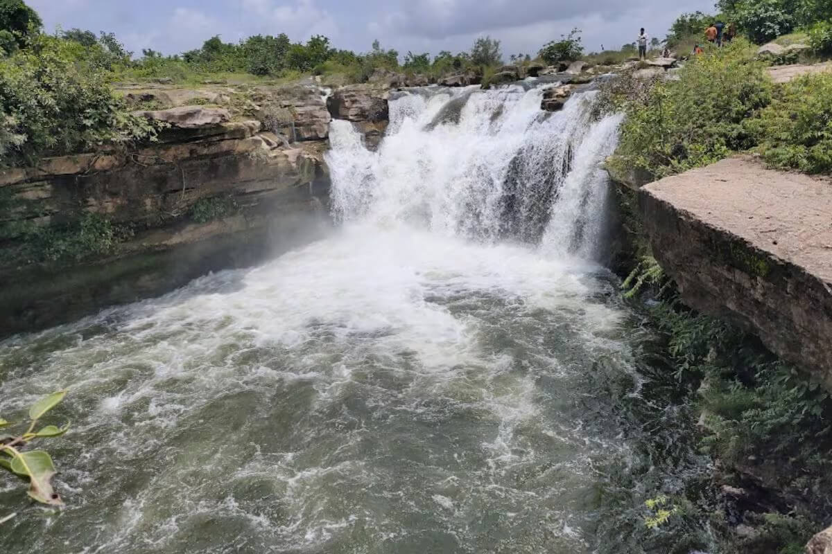 Jamjir Waterfall